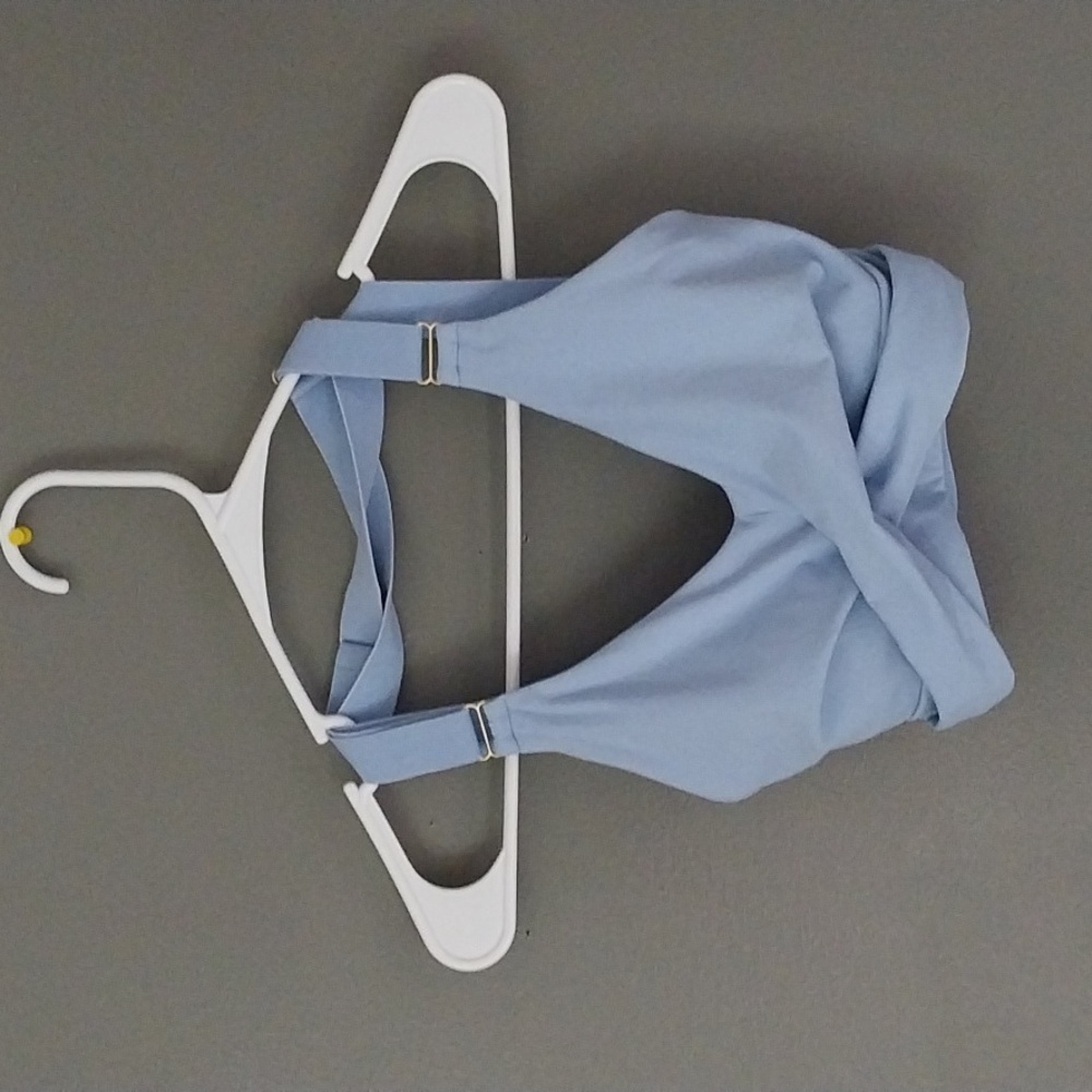 Buffbunny Candywrap sports bra size XS light blue